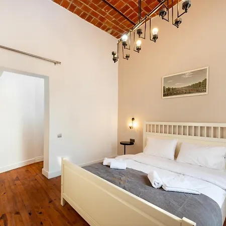 Casa Hermosa : Stunning 1br Loft W/ Privateterrace Appartamento Provincia di Istanbul
